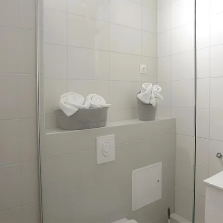 Appartement Cote Est, Pretty Flat At 2 Minutes From Little Venice *